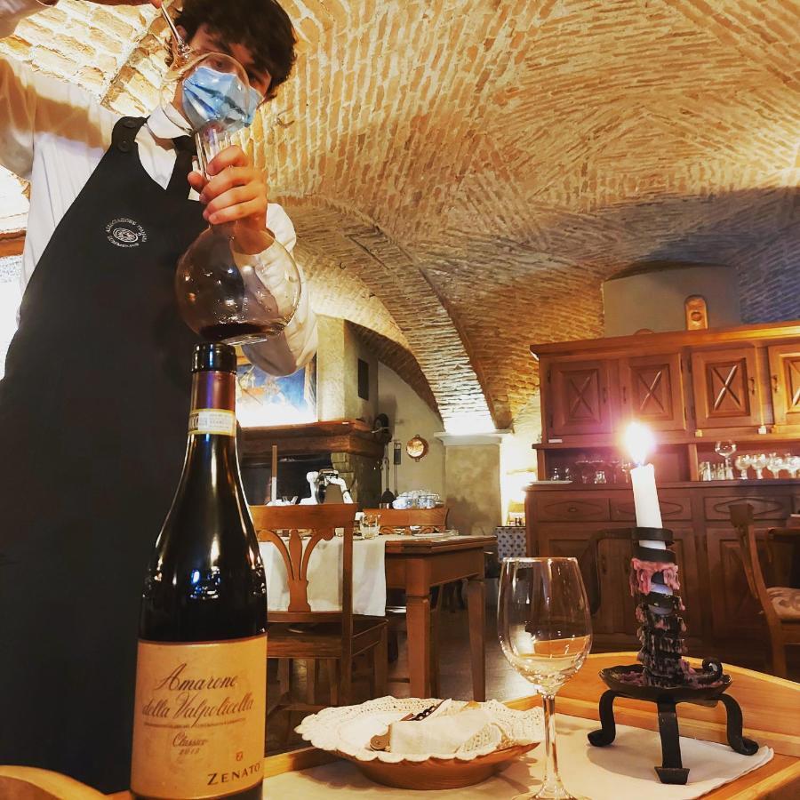 A' La Table Du Sommelier Chambres D Hotes & Restaurant Saint-Vincent Exterior foto